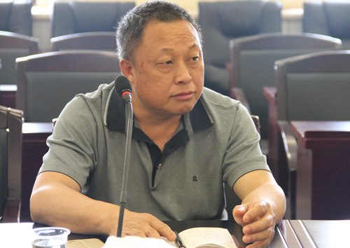 第五纪检监察室主任 李立初.jpg